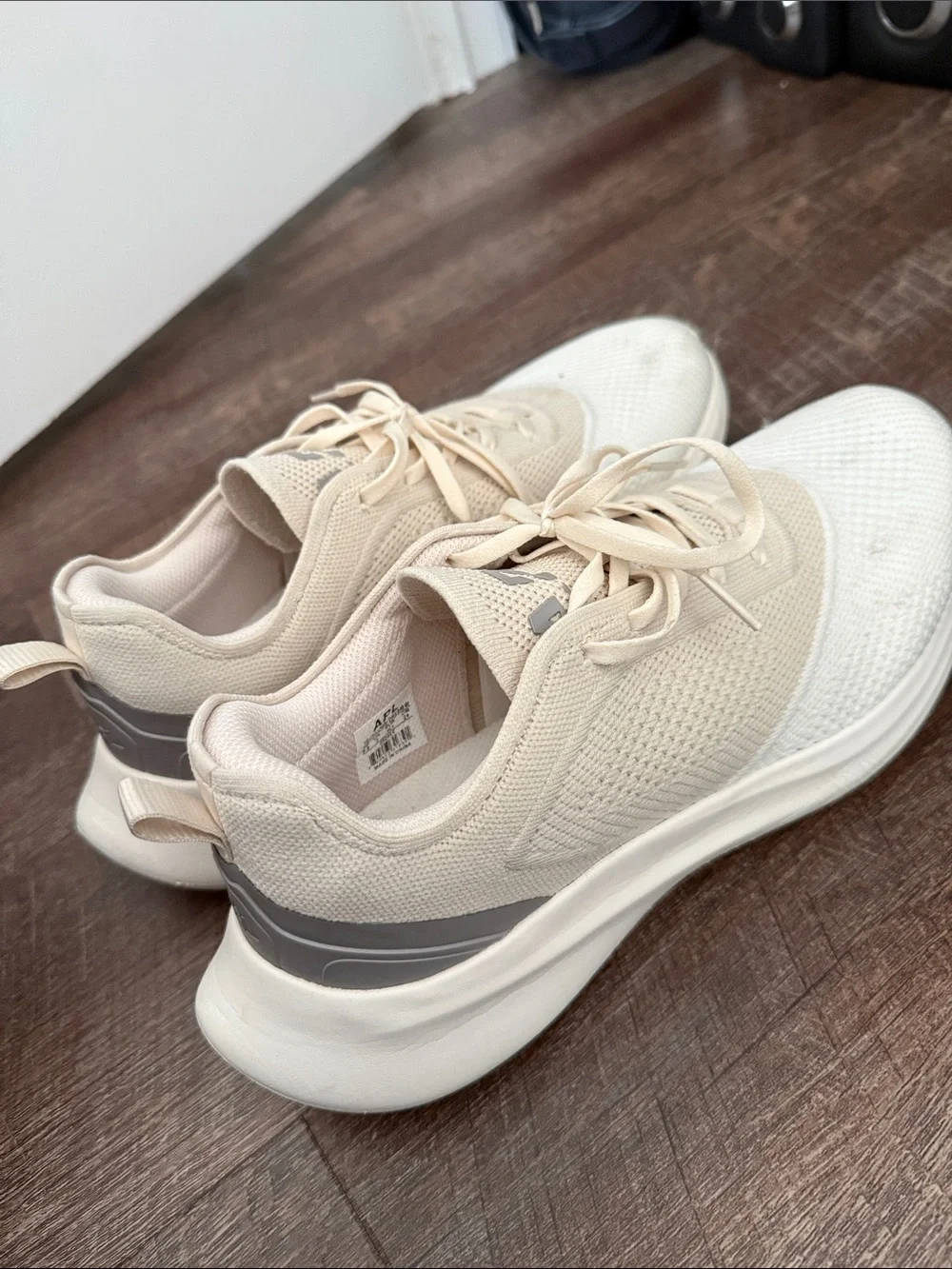 APL Women's Cream & White TechLoom Runner Knit Sneakers